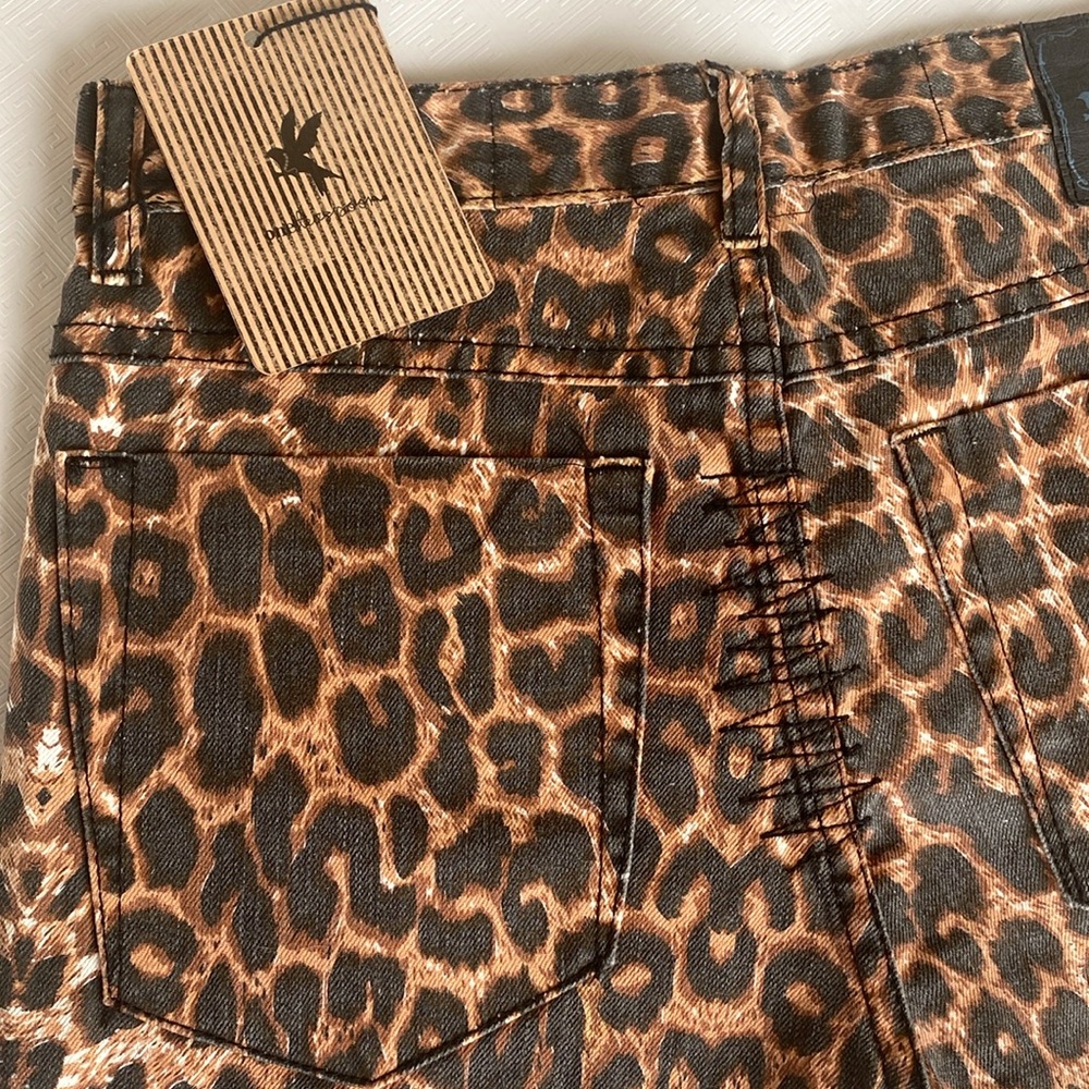 One Teaspoon Surrender Choppers Leopard Print - Picture 2 of 9
